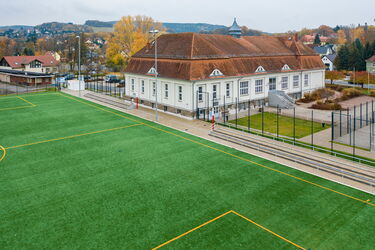 Blick auf den sanierten Sportplatz Kirschau